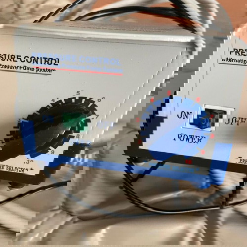 Νοσοκομειακό ηλεκτρικό κρεβάτι και αμαξίδιο μπάνιου σαν καινούργιο