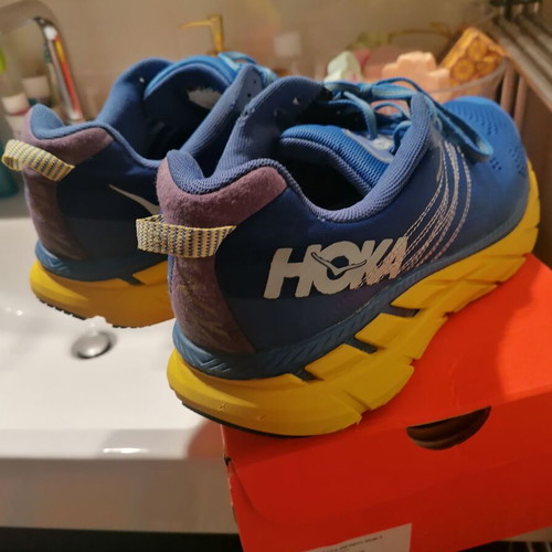 Hoka One One Clifton 6 athletic shoes used size 47 blue yellow