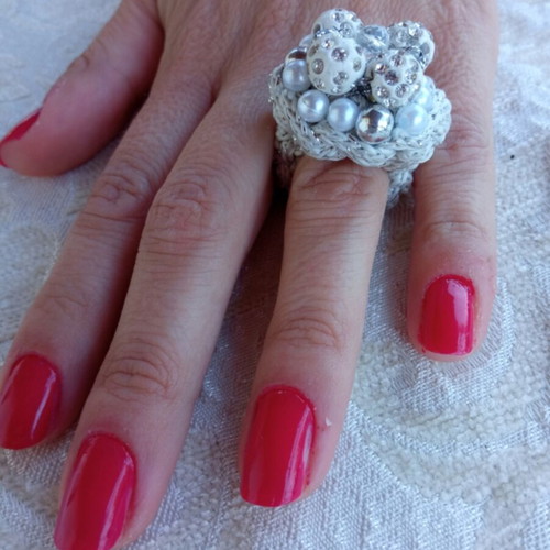 Handmade crocheted jumbo ring with white cotton yarn and beads, new