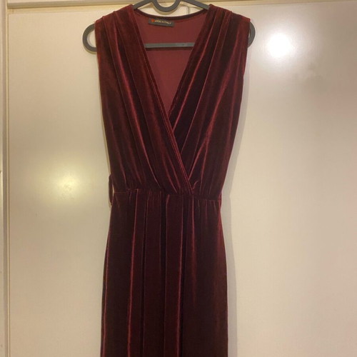 Maxi dress with velvet texture like new, burgundy