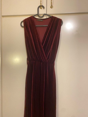 Maxi dress with velvet texture like new, burgundy