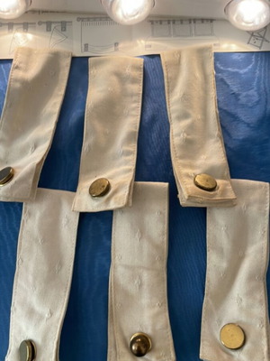 Υφασμάτινες μπεζ δέστρες σαν καινούργιες, σετ 6 με μεταλλικά κουμπώματα