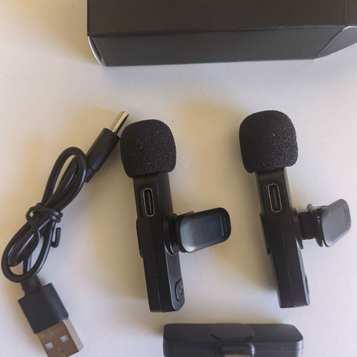 K9 Dual Wireless Lavalier Microphone set like new, Type-C receiver