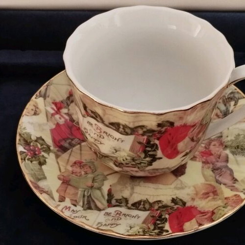 Royal Maison England Christmas cups set of two like new vintage