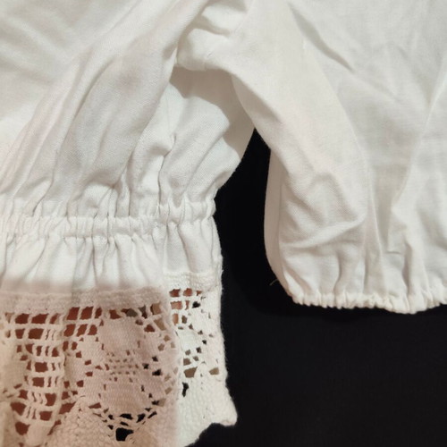 Chiemseer Dirndl & Tracht crop vintage top with lace
