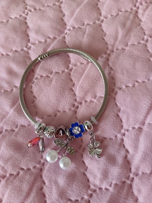 Steel bracelet new with cherries, silver color