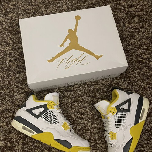 Jordan 4 Retro Vivid Sulfur sneakers, size 44, white and yellow