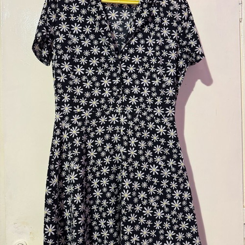 H&M dress with collar black, like new, size L