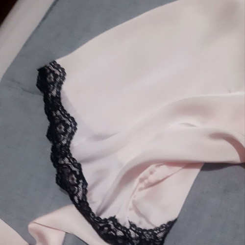Oriflame Sweden Satin Robe pink with black lace new Large/XLarge