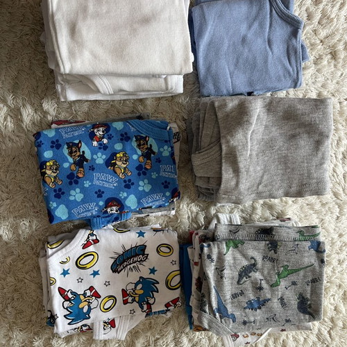 Sleeveless T-shirts for Boys used, set of 24, ages 2 to 4