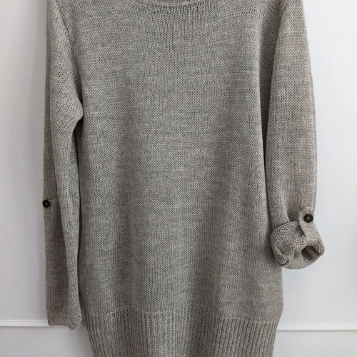 Beige sweater with pockets used, size L