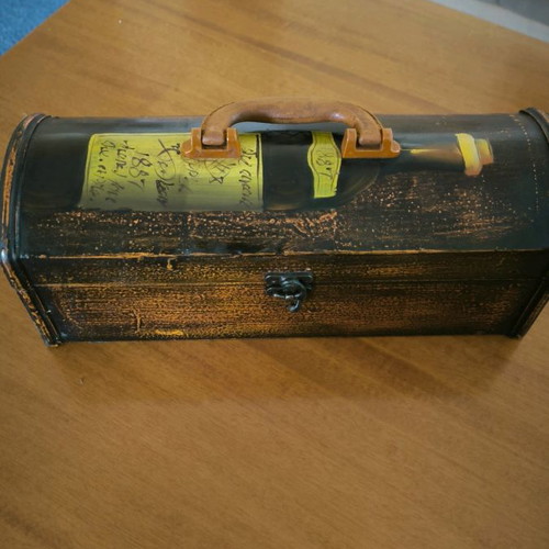 Vintage wooden wine case hand-painted
