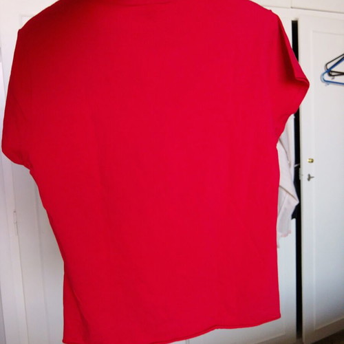 Reserved red T-shirt XL like new