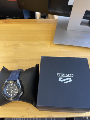 Seiko 5 One Piece Sabo men's automatic watch new, blue