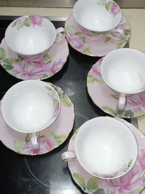 Oriana Ferelli porcelain cups set of 5 pieces, new