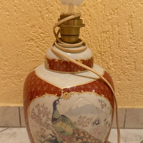 Porcelain table lamp like new vintage