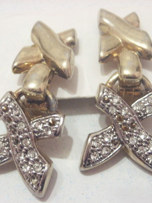 Women's clip-on earrings new, silver and gold color