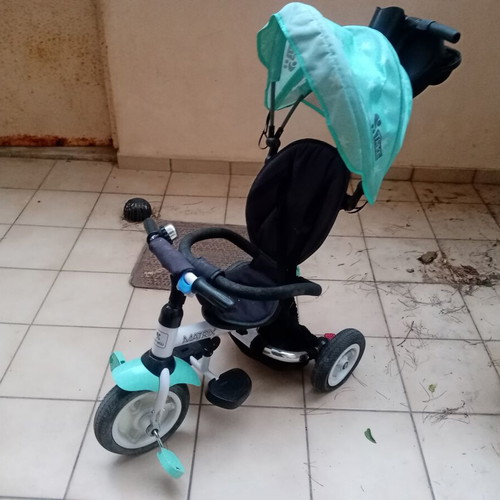 Lorelli Matrix tricycle bike used, foldable with canopy, blue