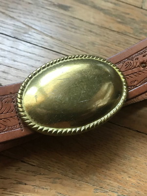 Leather belt with buckle used, brown, 81 cm