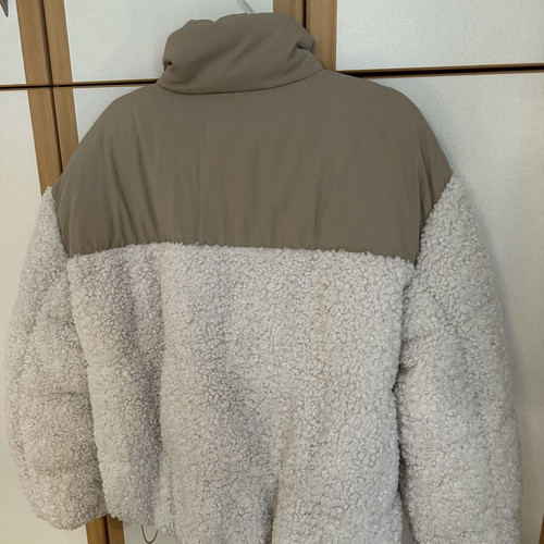 Bershka jacket like new, size M, white and beige