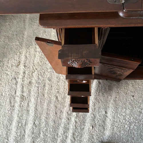 Singer sewing machine in carved furniture used, antique