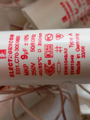 Πυκνωτές Electronicon μεταχειρισμένοι, πακέτο 33 τεμάχια, 9μF 250V
