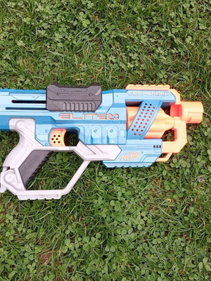 nerf commander elite 2.0