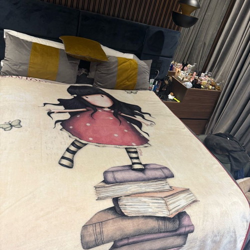 Sandoro bed cover like new 169x200