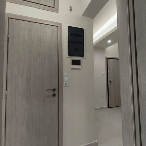 Apartment 40 m² corner, bright, fully renovated 2025 in Keratsini