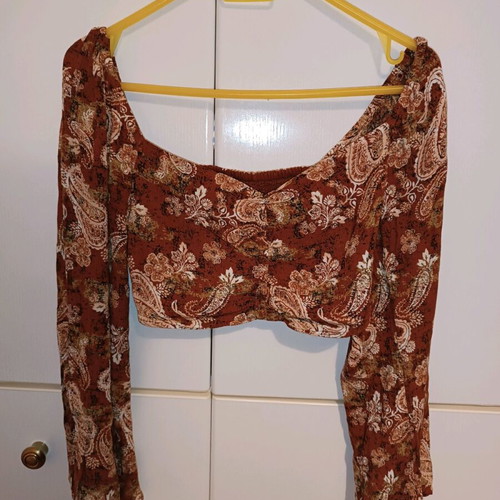 Stradivarius top like new, brick color, size S