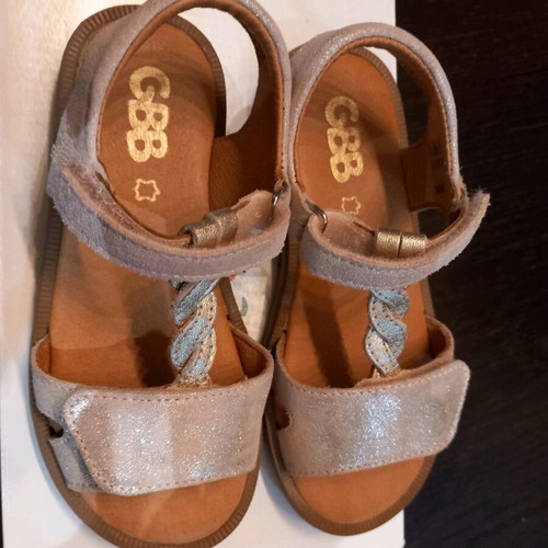 GBB children's sandals size 27 like new, pink gold detail