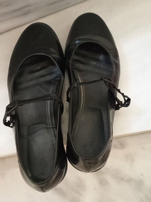Camber women's leather ballet flats like new size 39