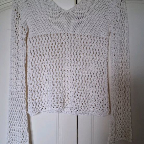 Women's knitted blouse like new, white, size M