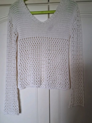 Women's knitted blouse like new, white, size M