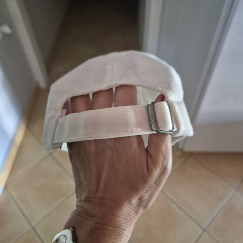 Gant hat like new, white, size S