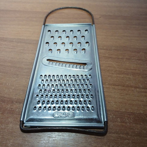 Vegetable grater used