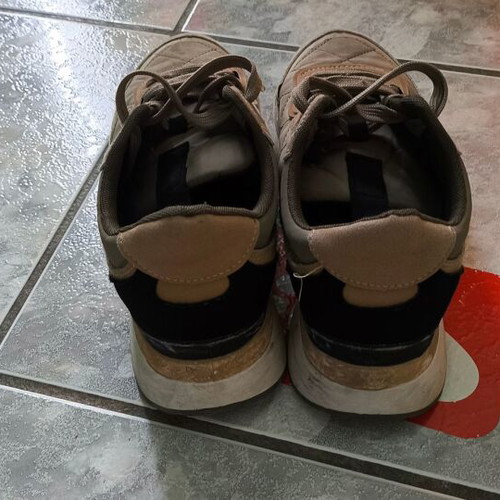 Women's sneakers used with minor signs of wear, size 40, beige A To Z Greek