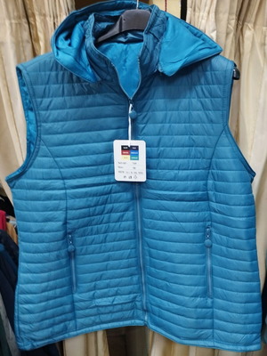 Sleeveless women's petrol vest with detachable hood new