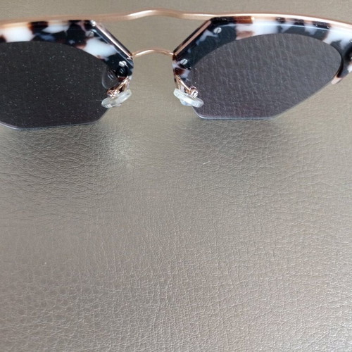 Med sunglasses used with metal and acetate frame, pink gold lenses