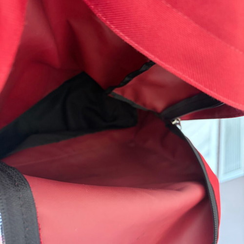 Quiksilver Burgundy Backpack like new, practical and stylish