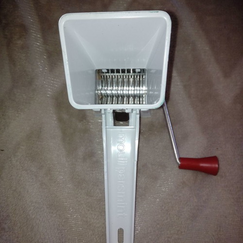 Moulinex herb cutter new, made in France
