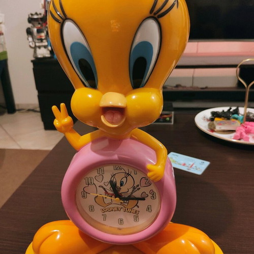 Vintage Large Tweety Clock 1988 new, functional analog table clock