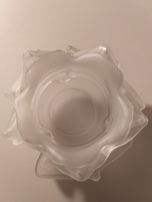 Fume crystal lamp like new, 3 flower shades available