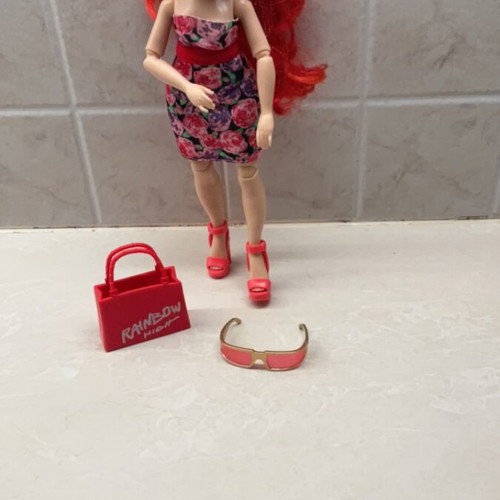 Rainbow High Style Fashion doll like new