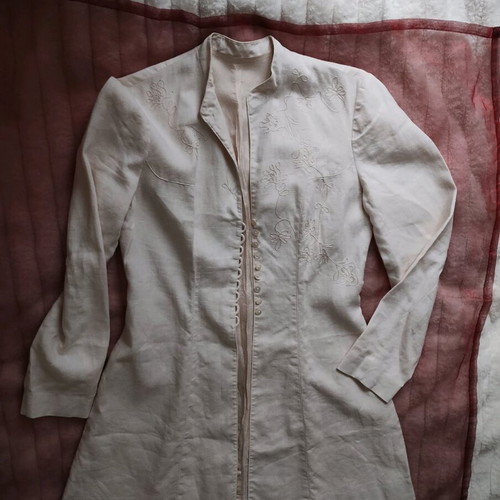 Linen with embroidery like new, length 80 cm