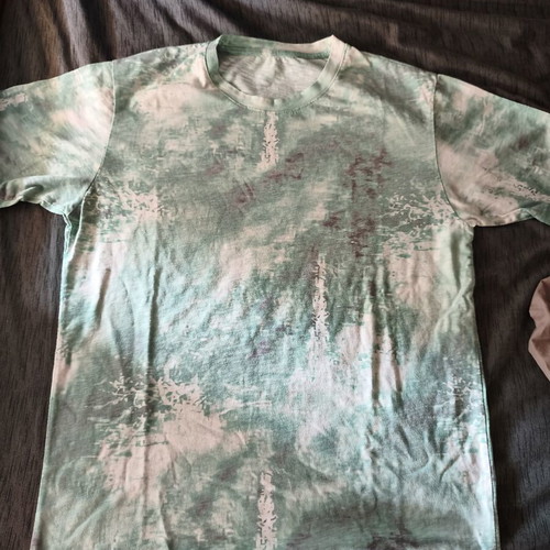 Petroplimeno T shirt like new, multicolor, size L