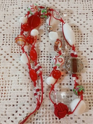 Necklace with glass beads like new, handmade, white and red