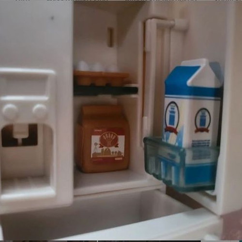 Sylvanian Villa fully furnished with accessories and 3 surprise animals