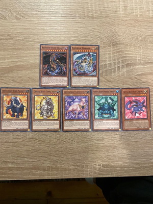Crystal Beasts με τους δράκους σαν καινούργιο, κάρτες με θήκες