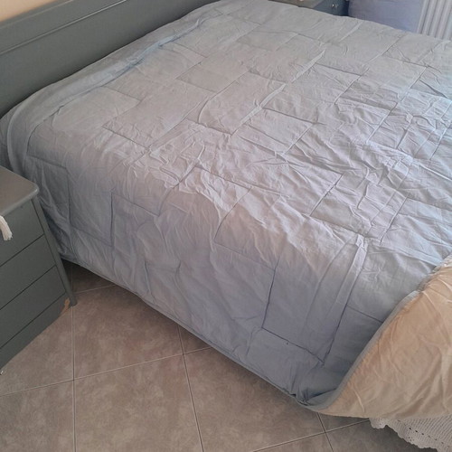 Double-sided blue and beige double quilt like new with 2 Palamaiki pillowcases